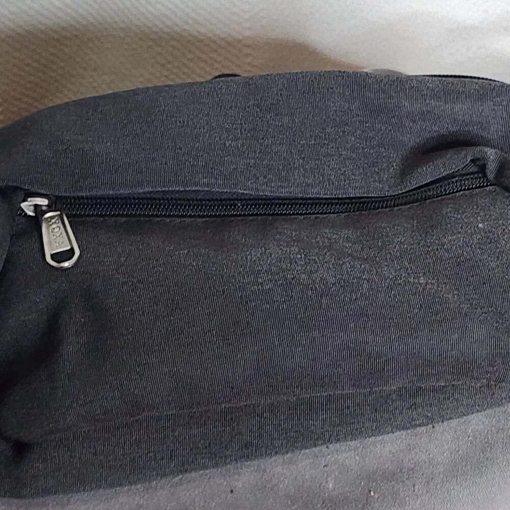 XQXA Lightweight Lined Black Mesh Backed Hip Fanny Travel Pack with Adjust Strap